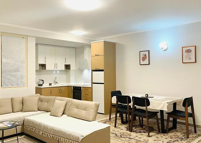 Nova Center Apartment Divjake